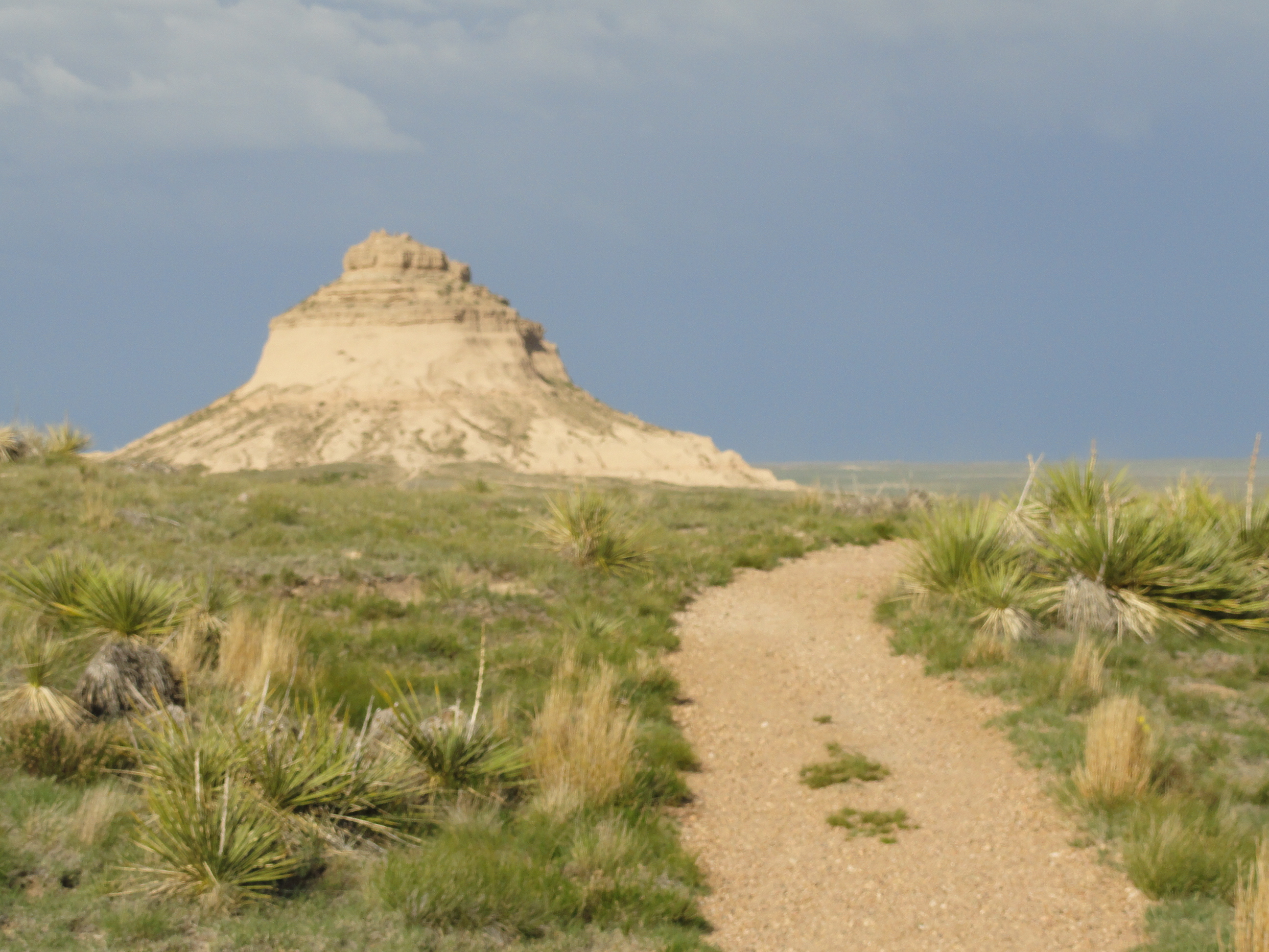 The trail to the second butte.